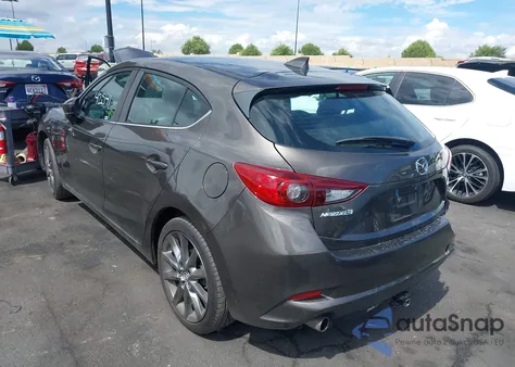 2018 Mazda Mazda3 Touring z USA, uszkodzony, nr VIN 3MZBN1L31JM182390